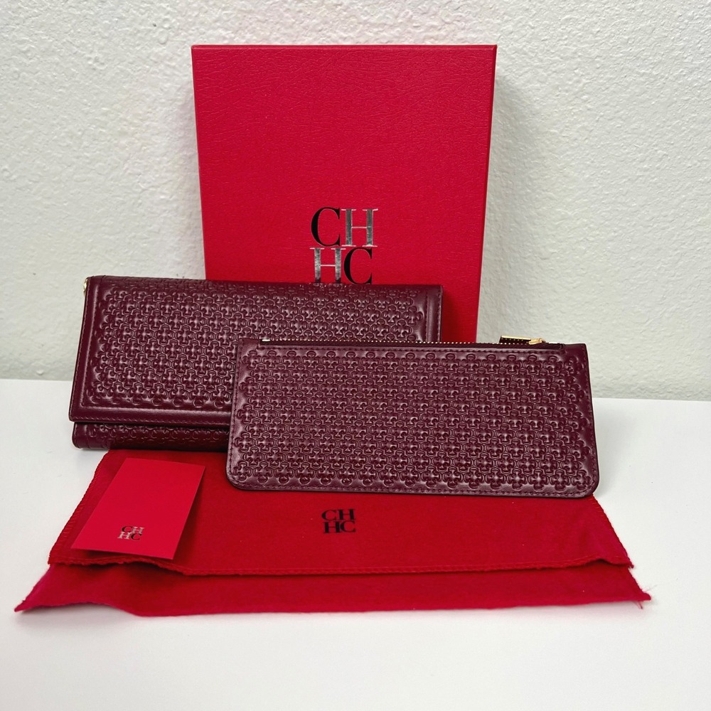 Carolina Herrera Burgundy Embossed Leather Continental Wallet Zip Pouch Spain